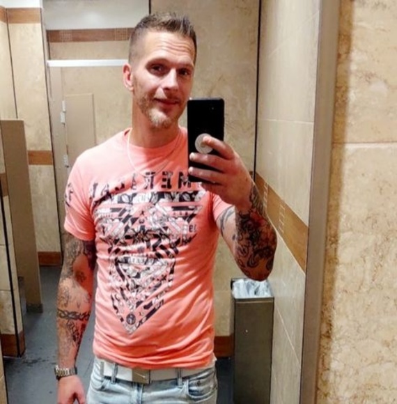 Meet your Posher, Paul - Picture 1 of 1